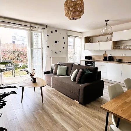 *new* Alba 6 Pax 8min Apartment Serris