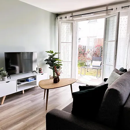 Apartment *new* Alba 6 Pax 8min Serris