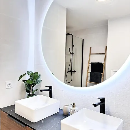 *new* Alba 6 Pax 8min * Serris
