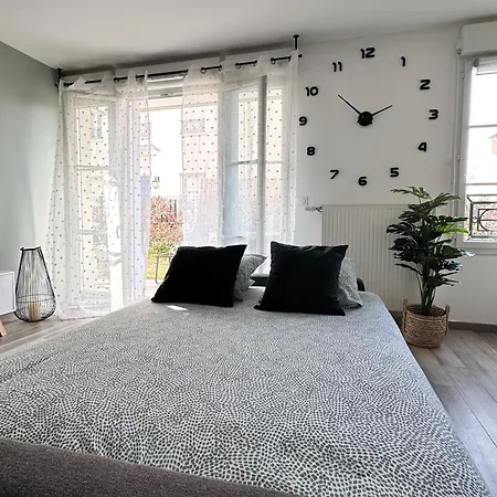 *new* Alba 6 Pax 8min * Serris